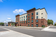 Cobblestone Hotel & Suites - De Pere/Green Bay