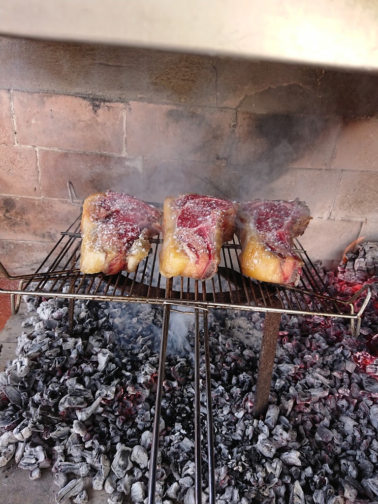 Castillo Santomera — Comida y bebida