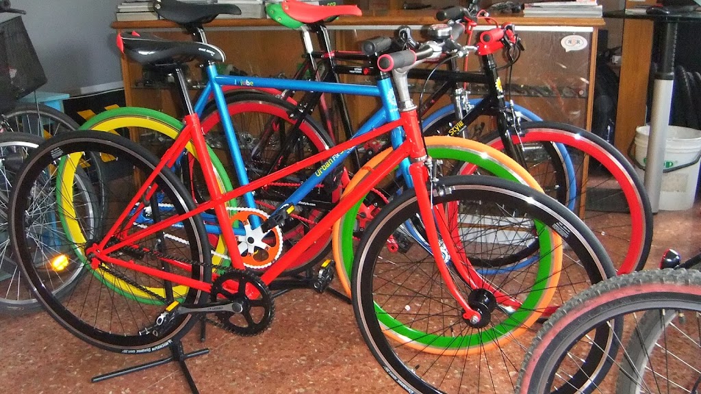 Rbr-Gasteiz Taller de Bicicletas, Reparacion Bicicletas y Recambios Gasteiz S.L. — Del propietario