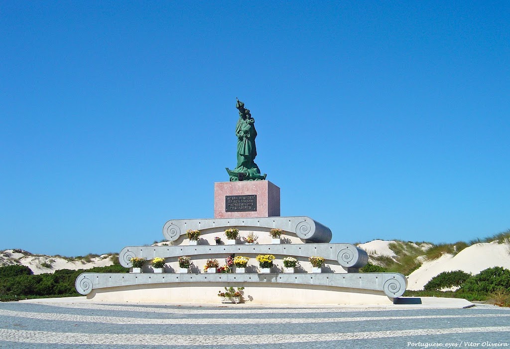 Estatua da Nossa Senhora da Boa Viagem (Padroeira dos Pescadores)