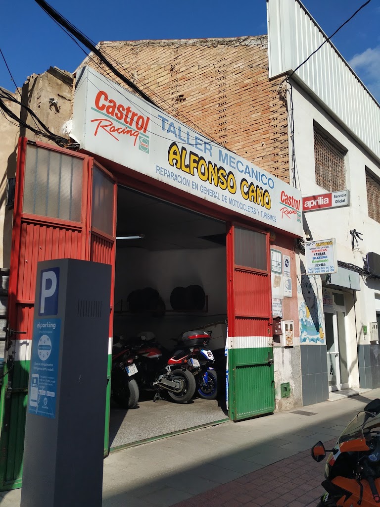 Taller Mecanico Alfonso Cano — Exterior