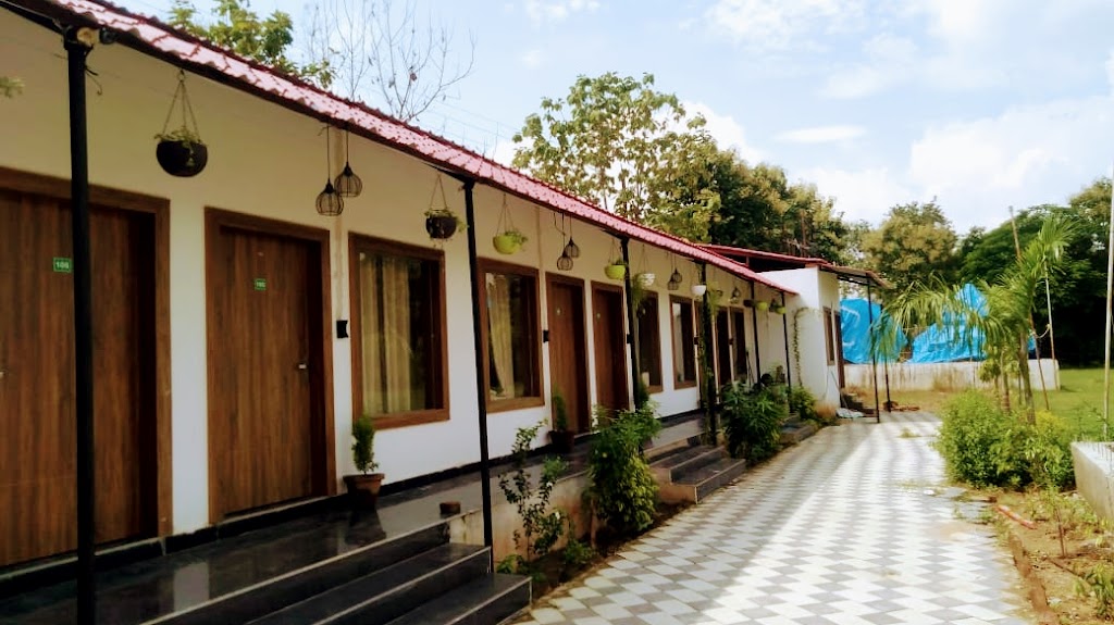 The Green Petal Resort Top Destination Wedding Resorts With Pool Best Party Event Venue Family Luxury Hotel In Gwalior