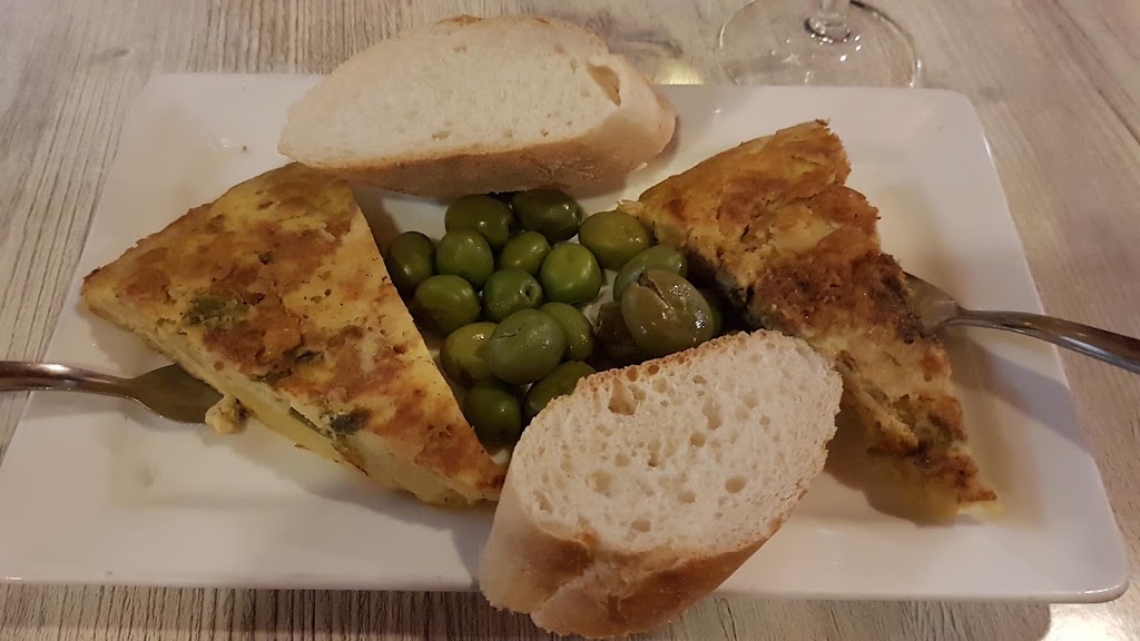 Cafeteria Veleta — Comida y bebida