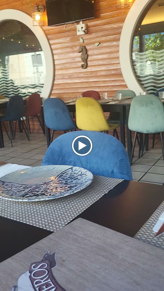 Restaurante Bucaneros — Videos