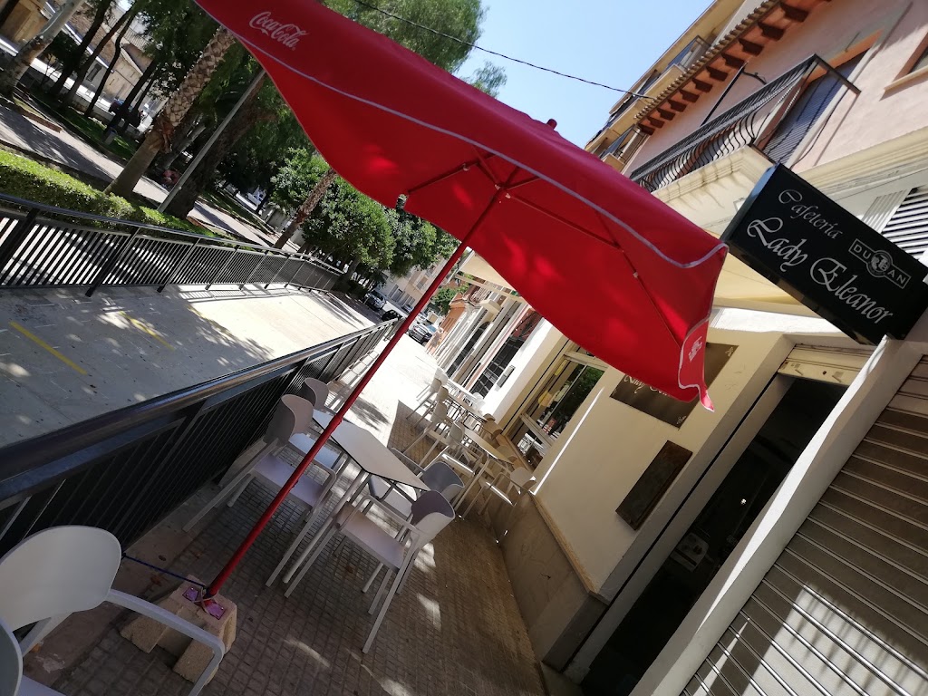 Lady Eleanor Cafeteria — Del propietario