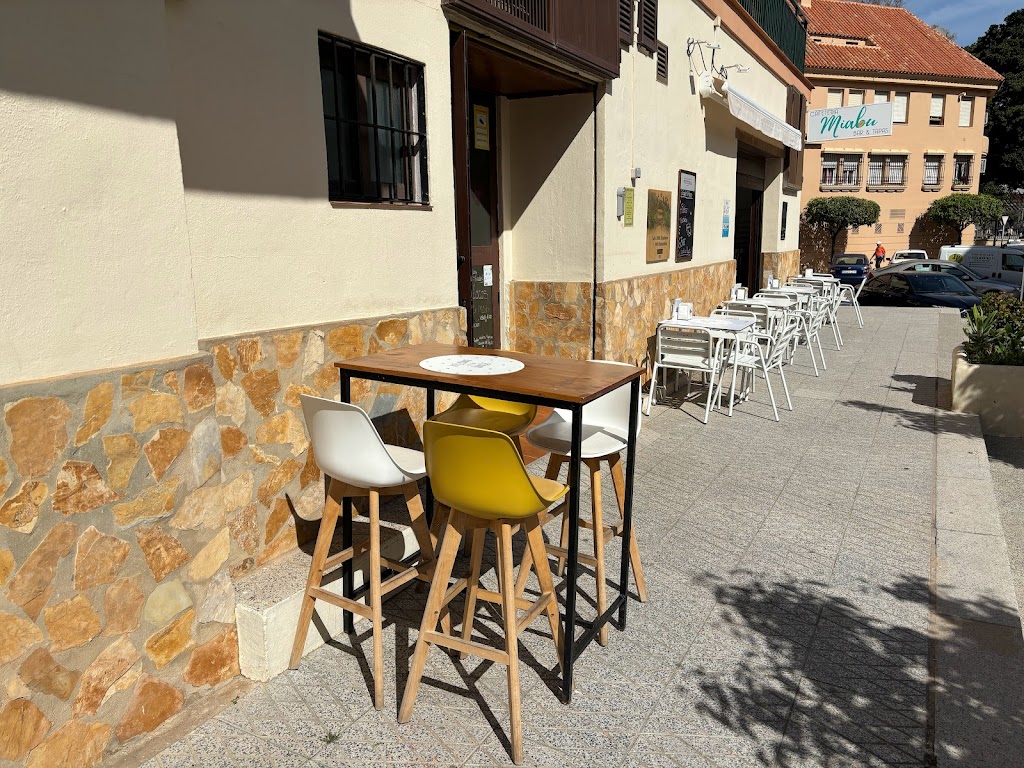 Miabu Cafeteria, Bar & Tapas.