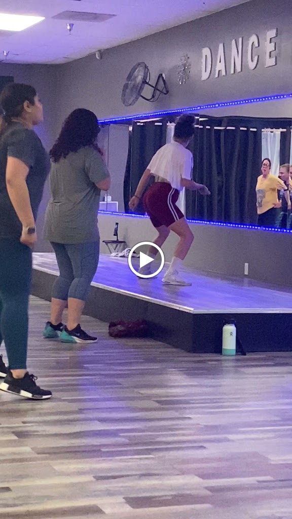  F&M Dance Studio ( Zumba con Francis)