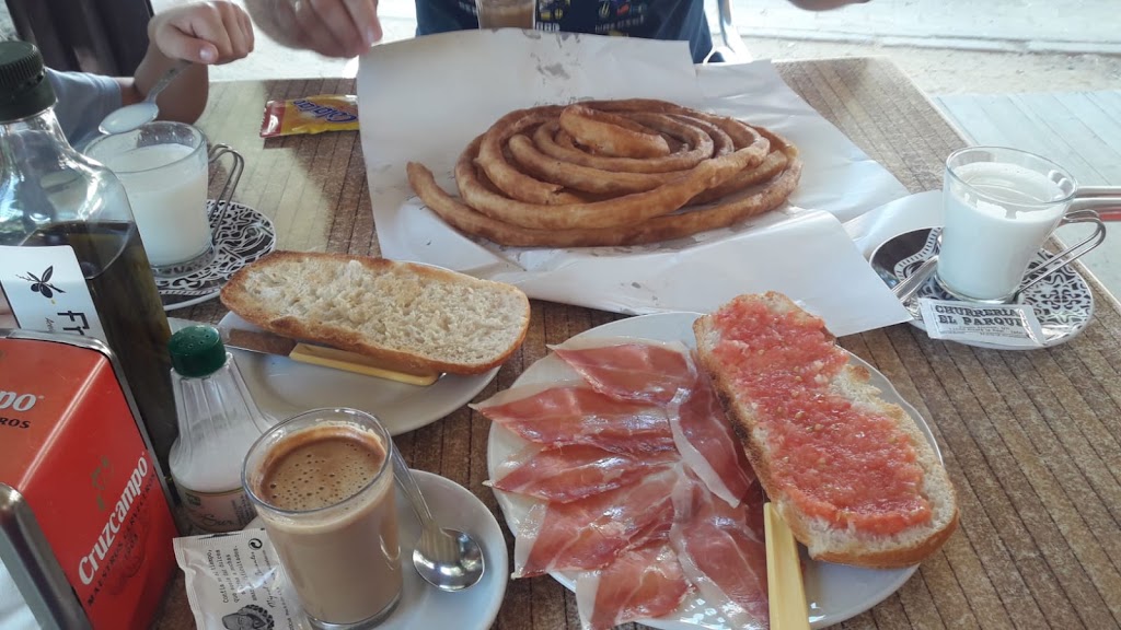 Churreria el Parque — Comida y bebida