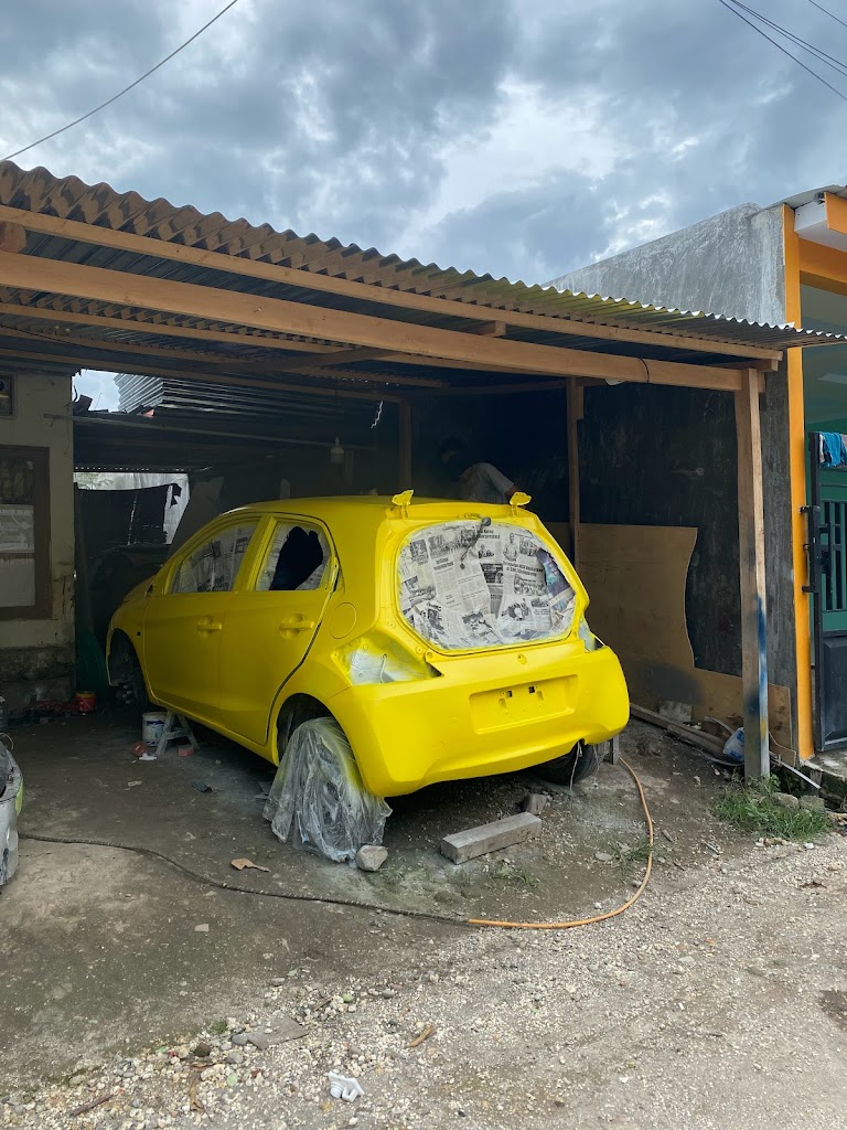 RA GARAGE
