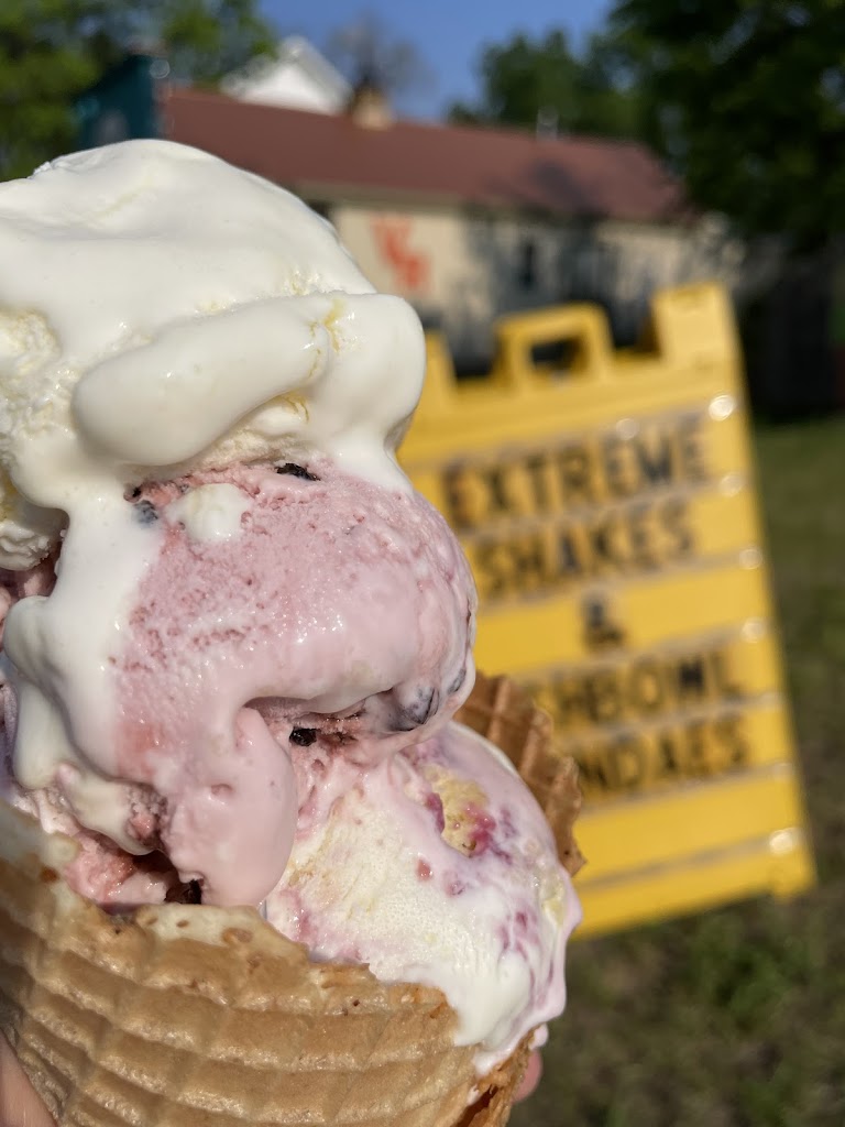  C&J's Scoop Shoppe & Candy Store