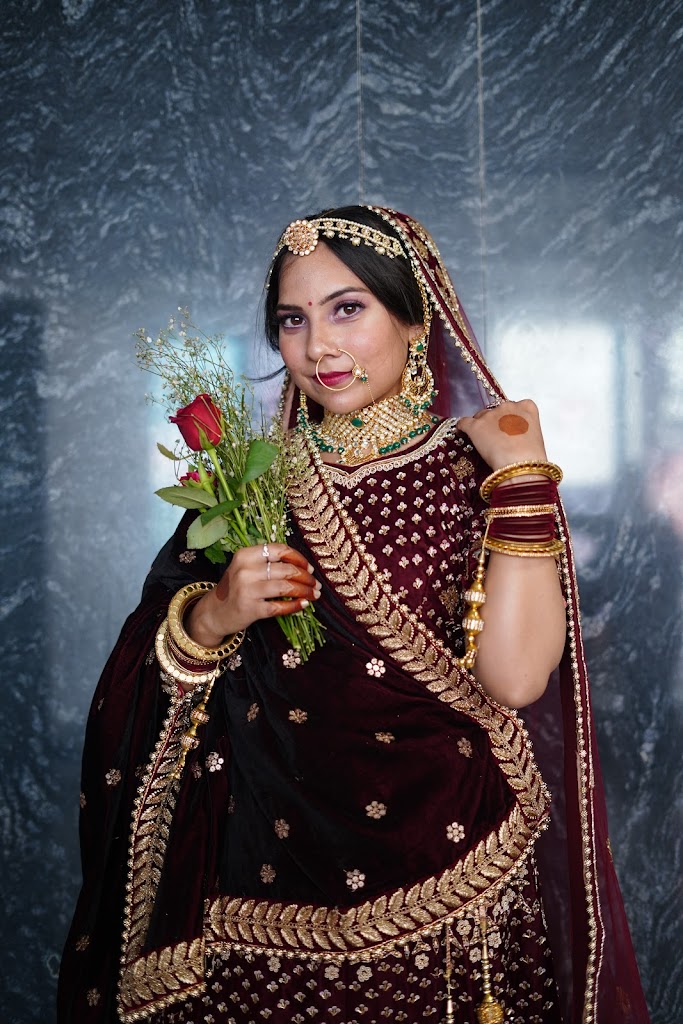 De Royals School Of Beauty