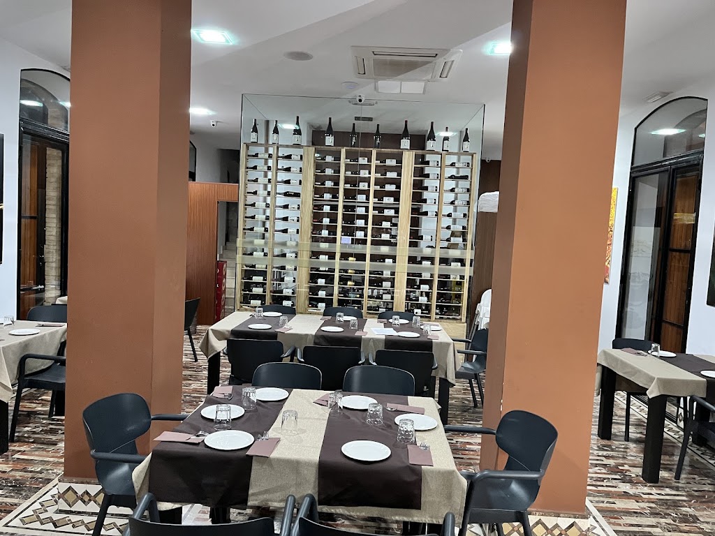 Restaurante Cafeteria Albergue La Estacion De Cehegin — Ambiente