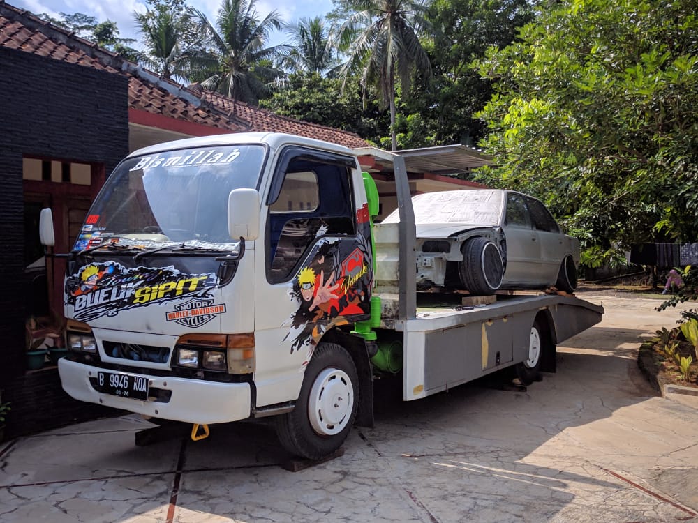 bengkel cuci mobil hard1