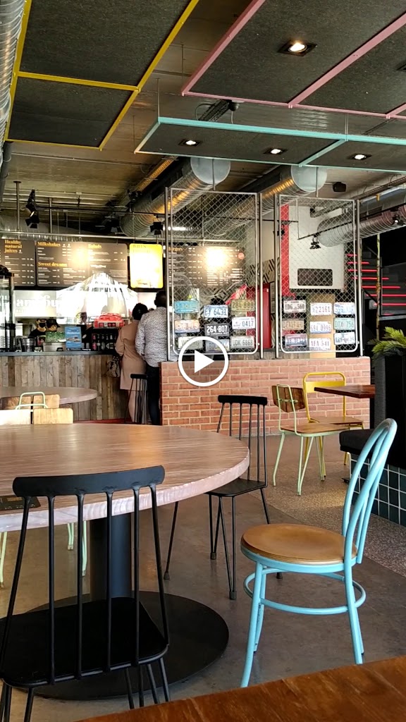 Williamsburg Grill and Beer - RIVAS — Videos