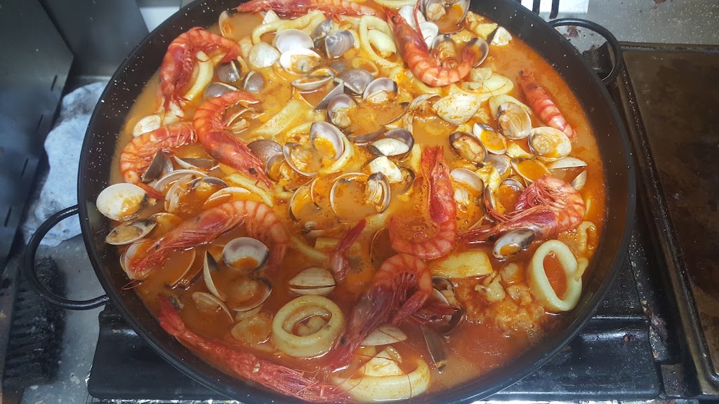 Bar Paco — Comida y bebida