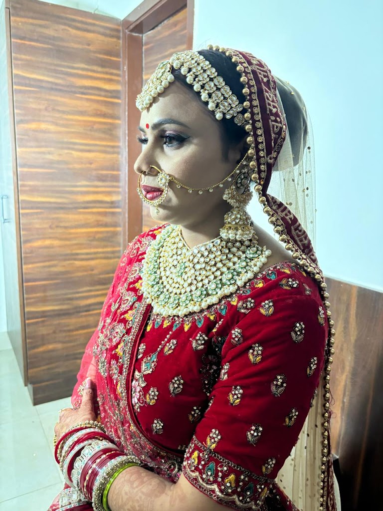 Monalisa Makeup Studio Salon