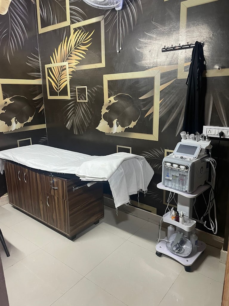 Luxury Unisex Star Beauty Salon