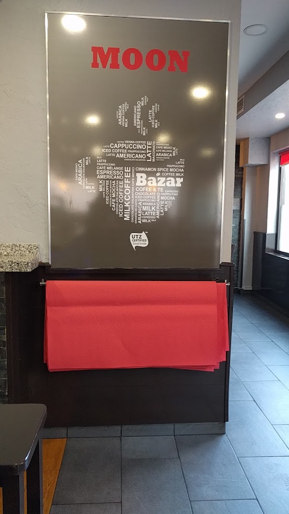 MOON Cafeteria Restaurante — Carta