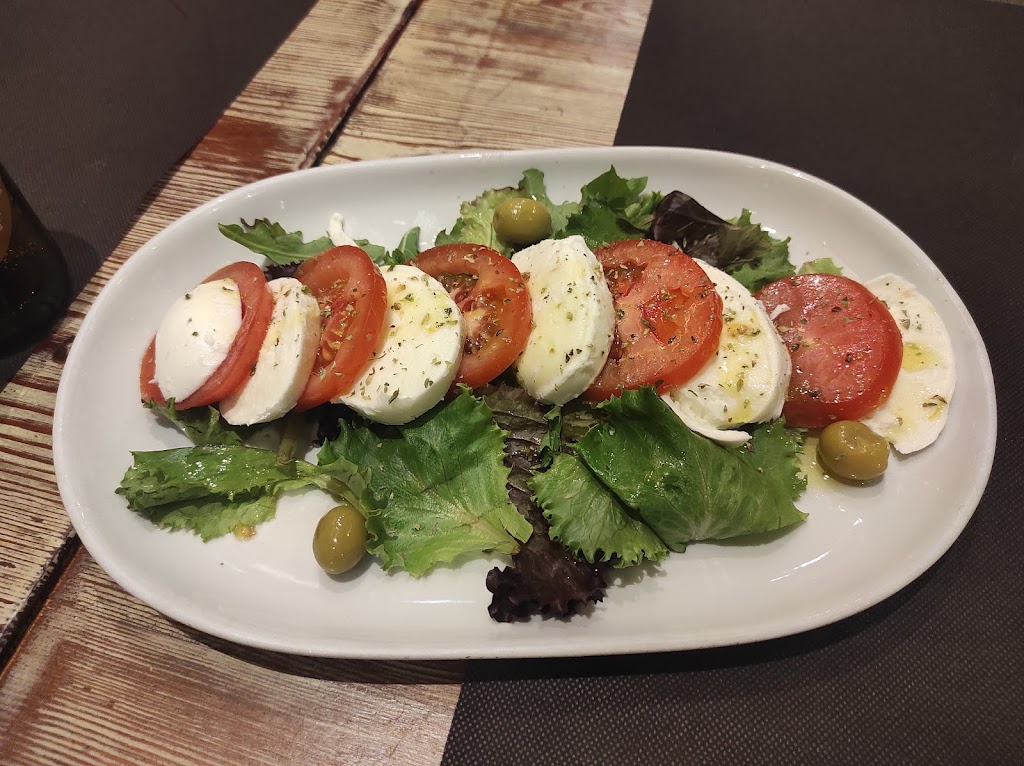 Restaurant Pizzeria Miranapoli — Comida y bebida