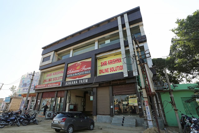 Oyo Hotel Ashiana Farm