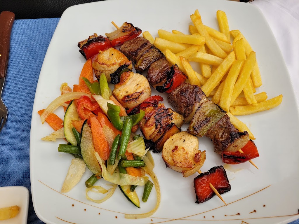 Linares IV — Comida y bebida