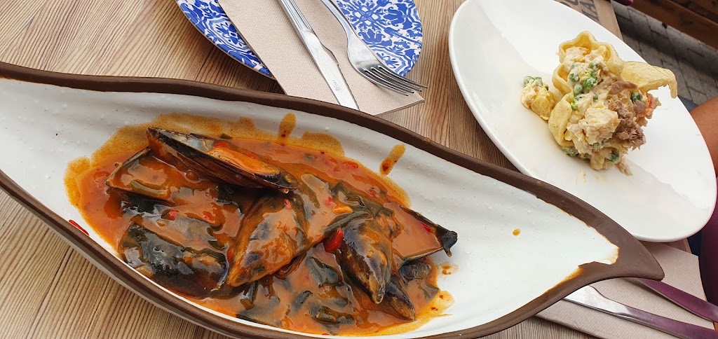 No ni poc — Comida y bebida