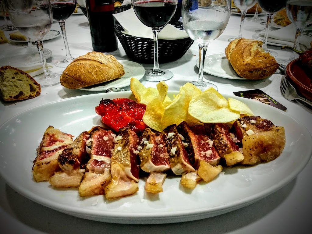 Restaurante California — Comida y bebida