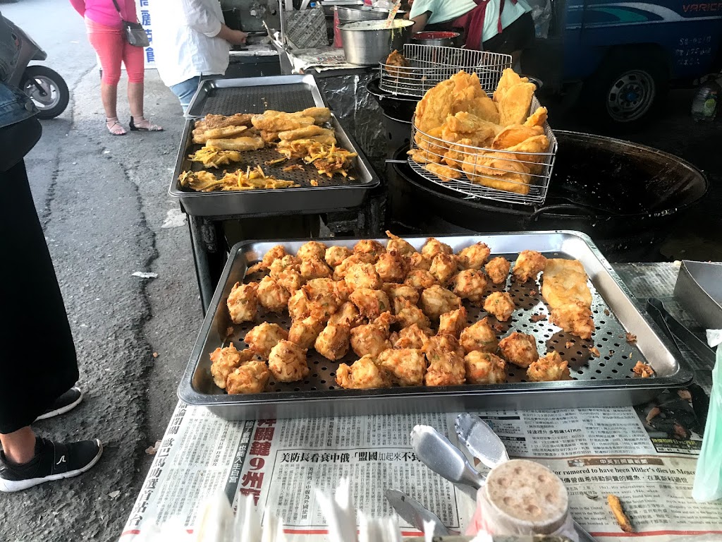 江厝店素滿高麗菜餅。蚵嗲 的照片