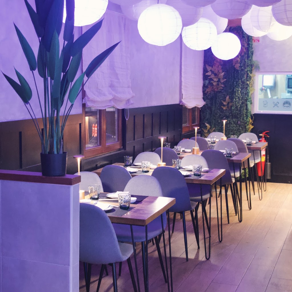 Hikari Japanese Cuisine — Ambiente