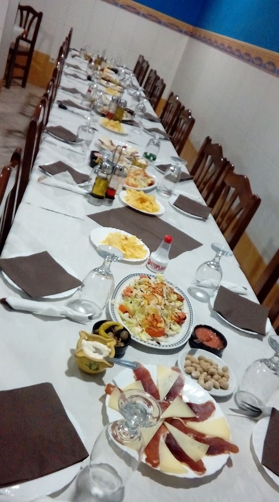 Bar Tribuna — Comida y bebida