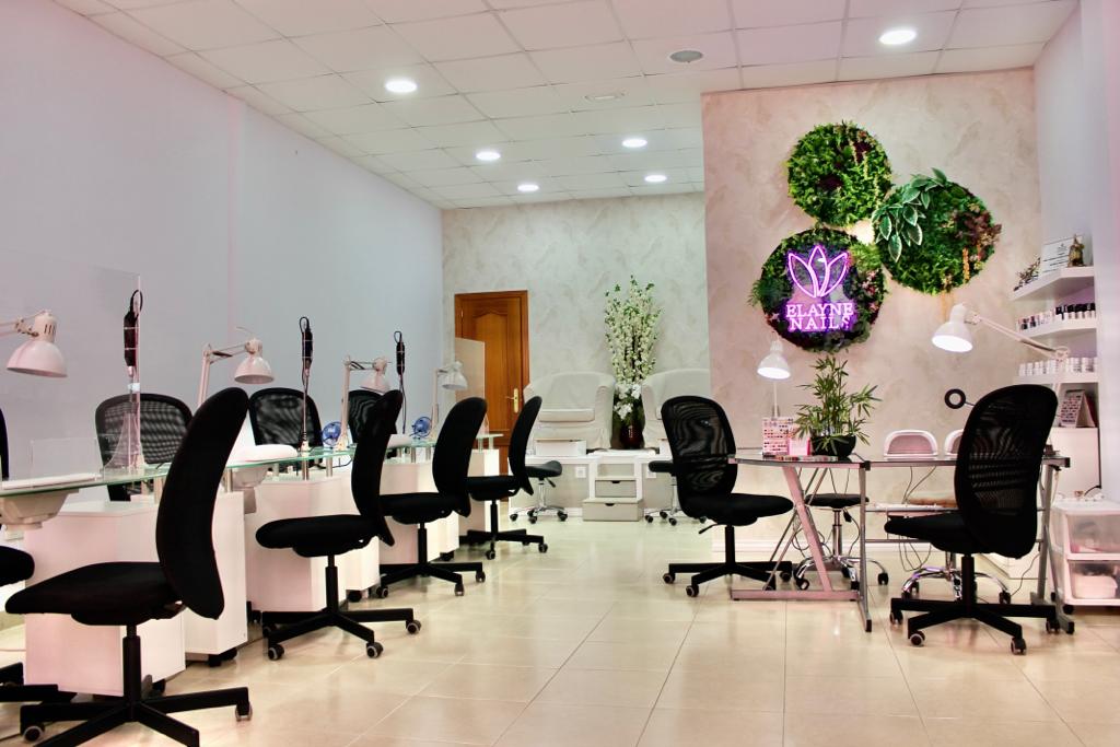 Elisa Nails — Interior