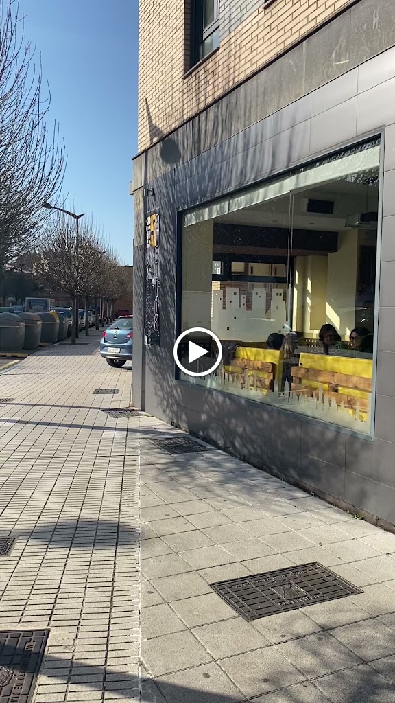 Cafeteria Quinta Avenida — Videos