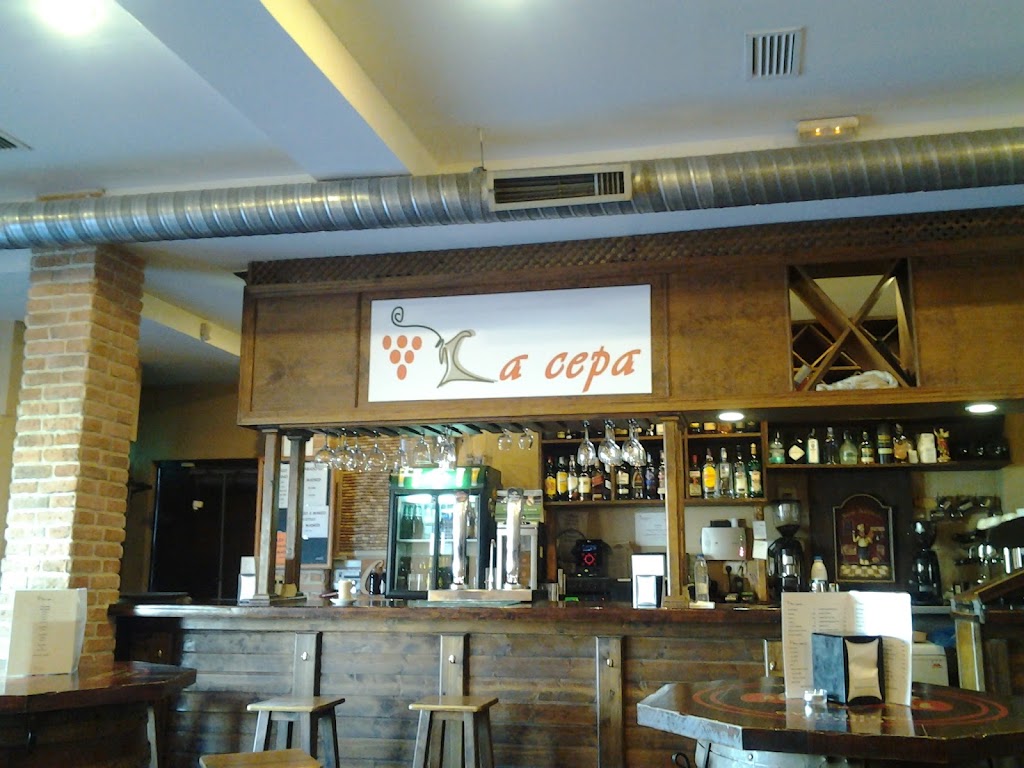 La Cepa Cocina Bar — Ambiente