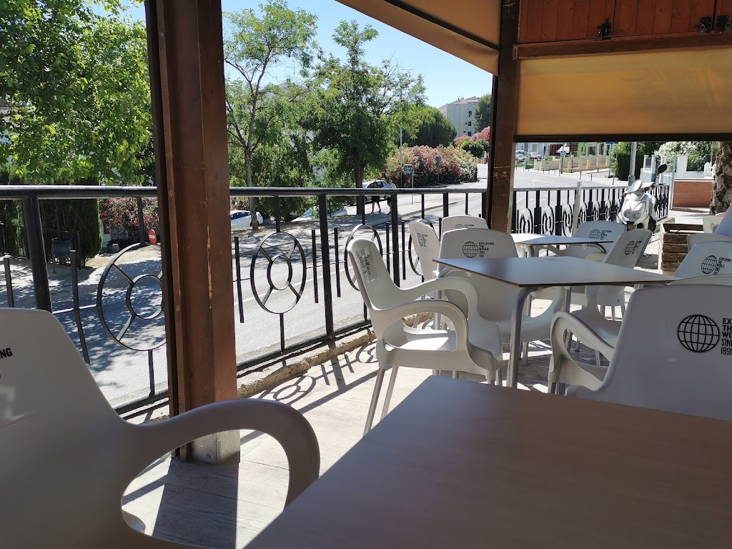 Taberna los pinos — Ambiente
