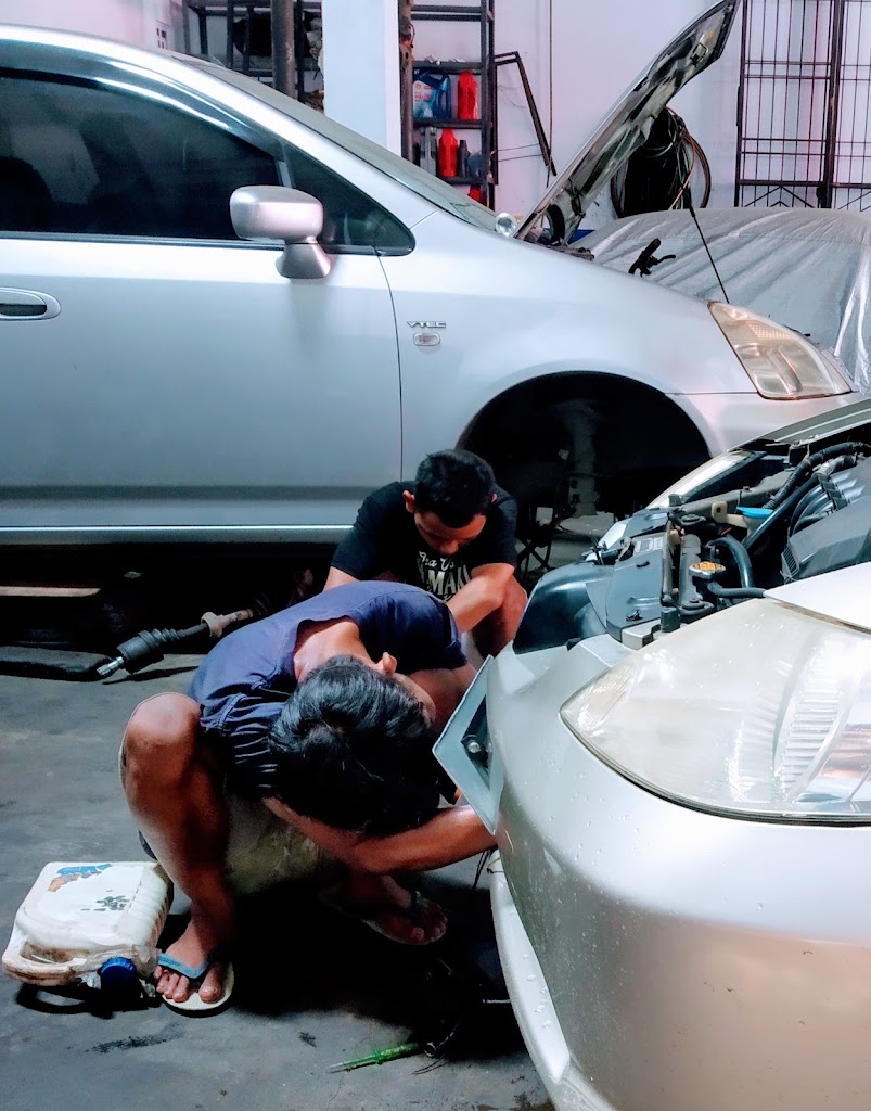 Bengkel Mobil Masser (Pak Jayus)