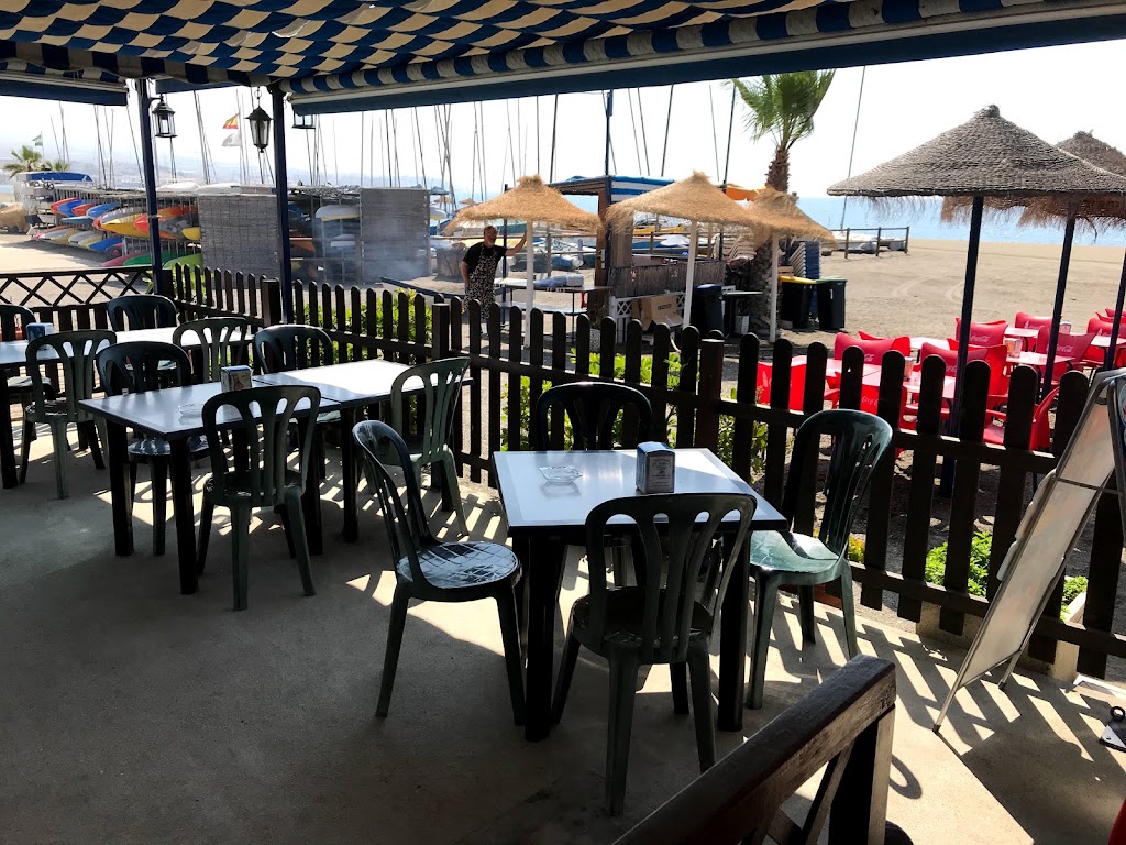 Chiringuito Delfin EL Canito — Ambiente