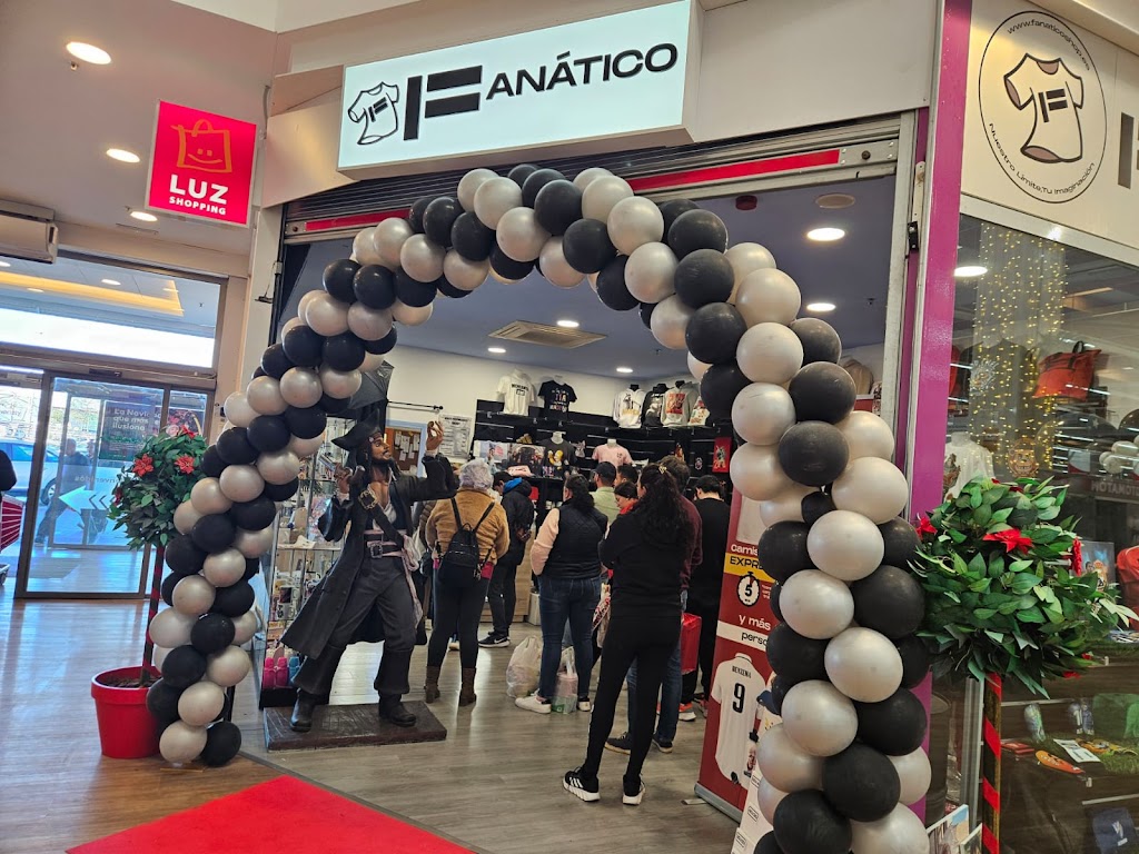Fanatico Luz Shopping