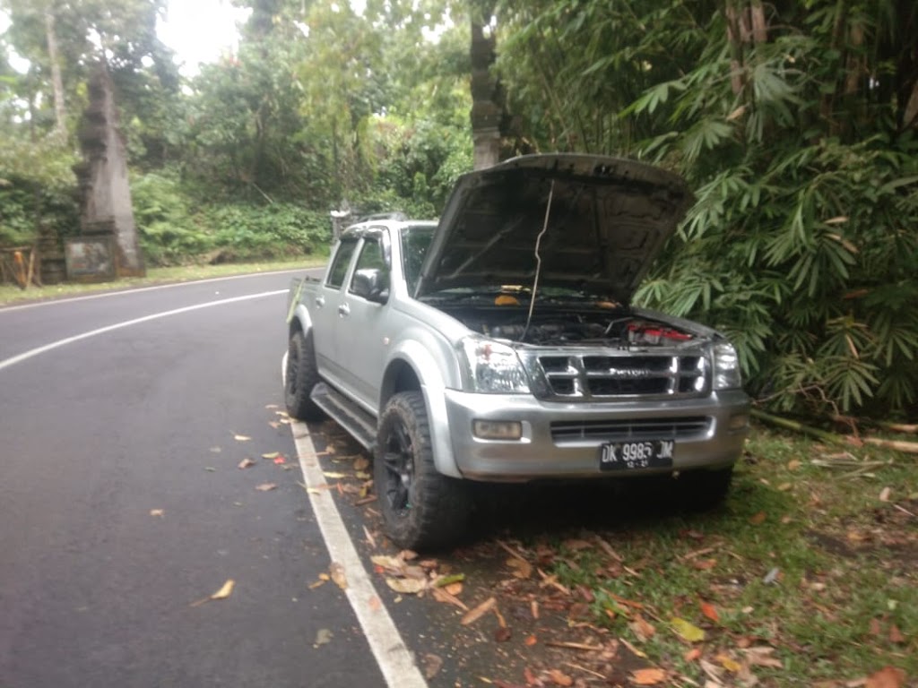 Bengkel mobil panggilan emergency hendra oto servis