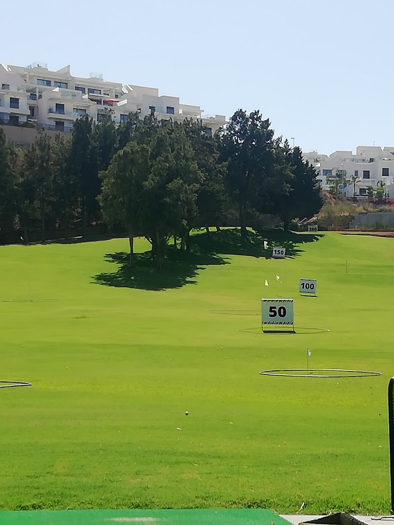 Campo De Practica La Noria golf / Escuela de golf Miguel Navarro