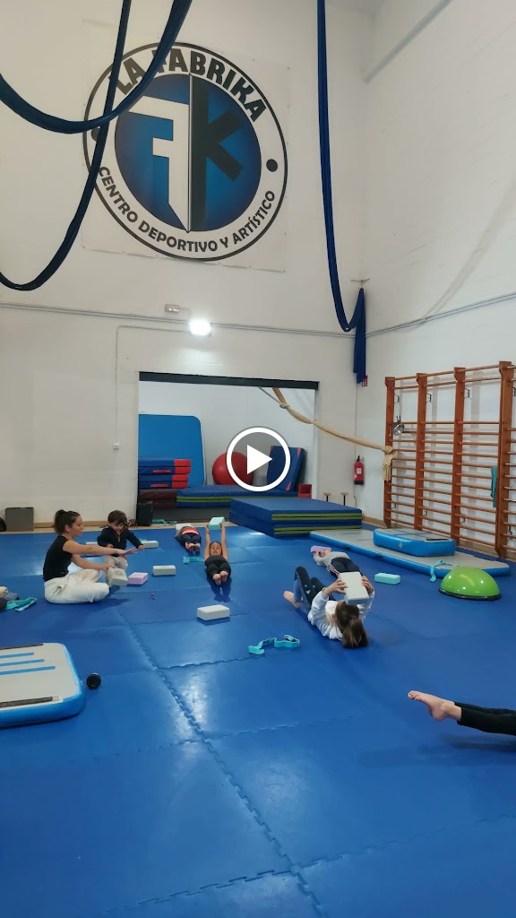 La FABRIKA - Centro Deportivo Y Artistico — Ejercicio fisico