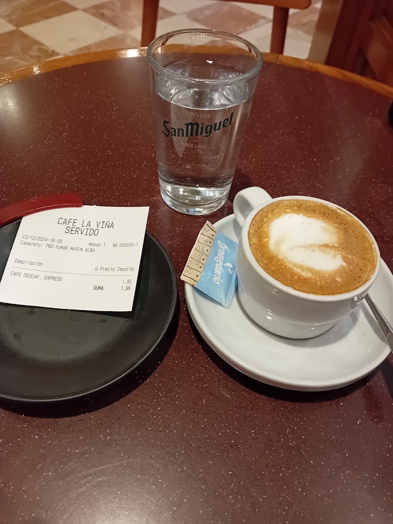 Cafe Bar La Vina — Cortado