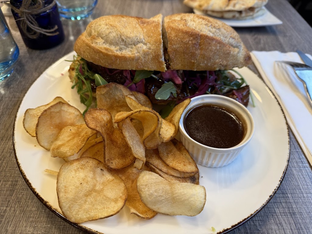 Steak sandwich