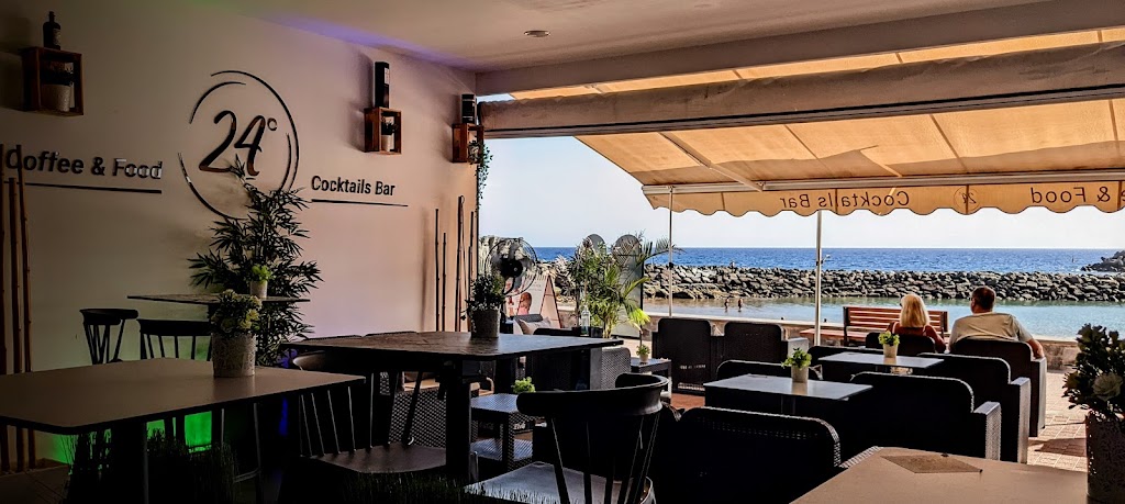 24 Grados cocktail bar — Ambiente