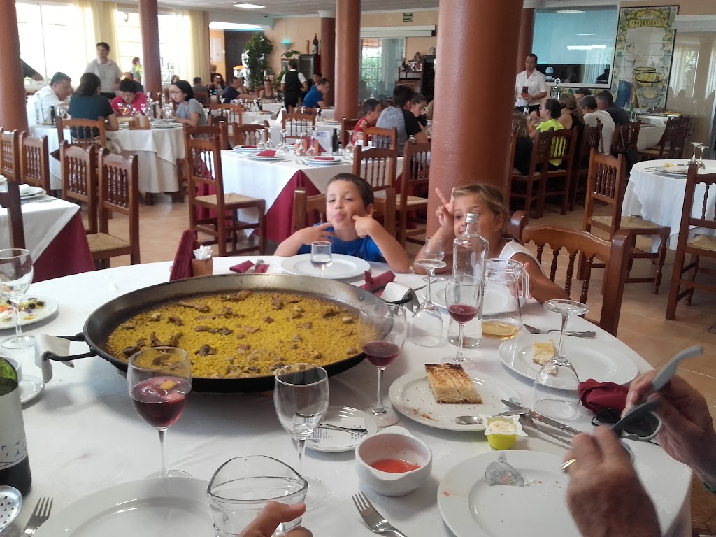 Restaurante Casa Herminio — Comida y bebida