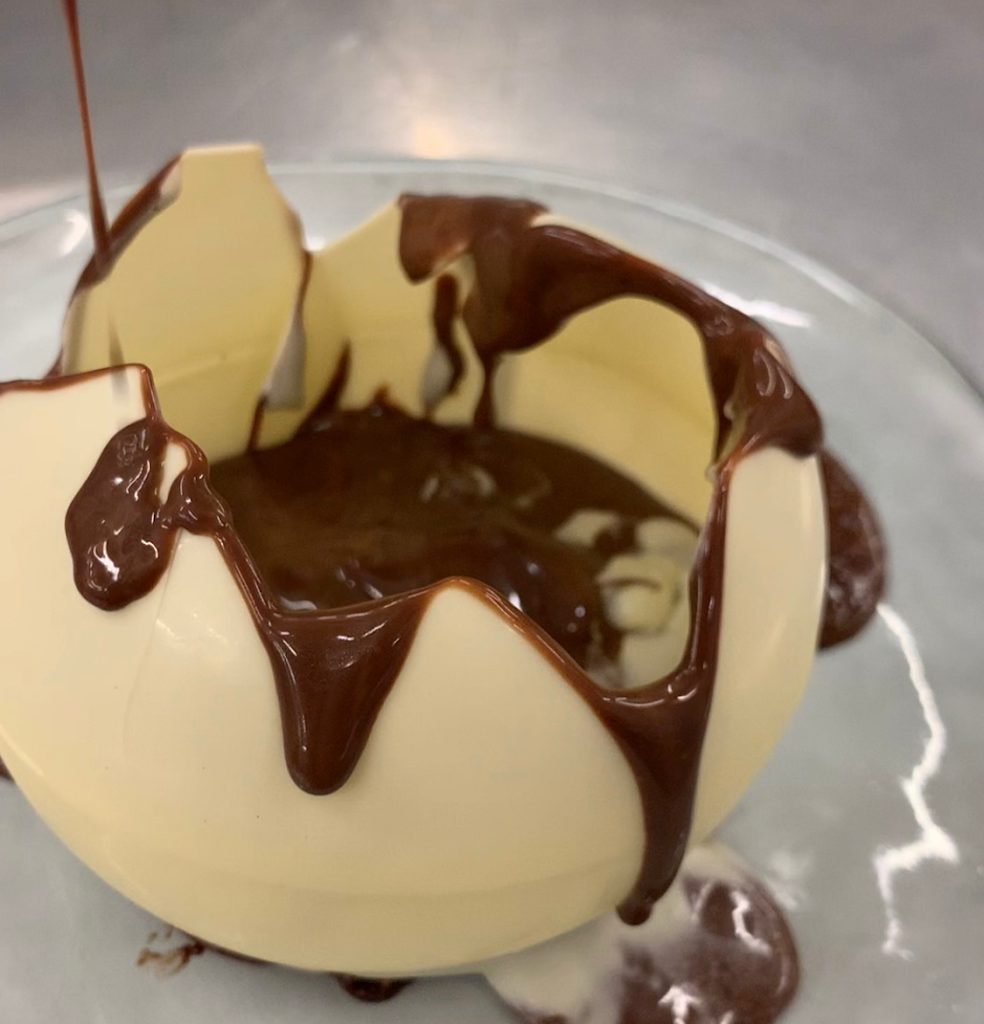 Nomad Restaurant — Comida y bebida