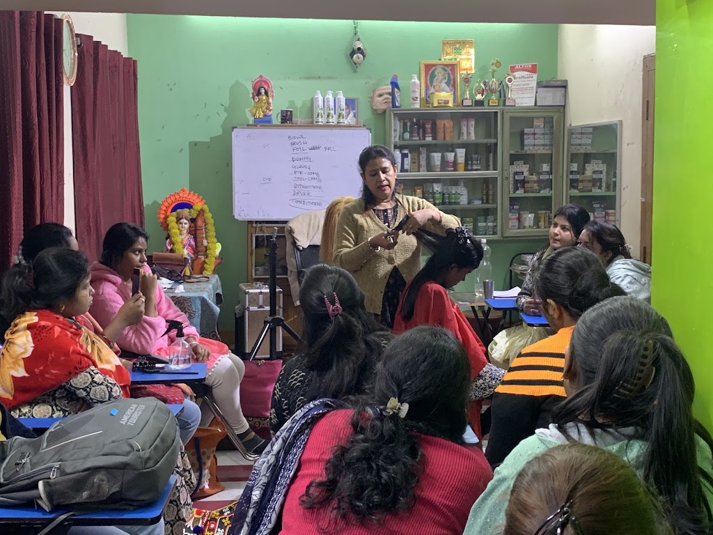 Kamana Beautician Training Institute