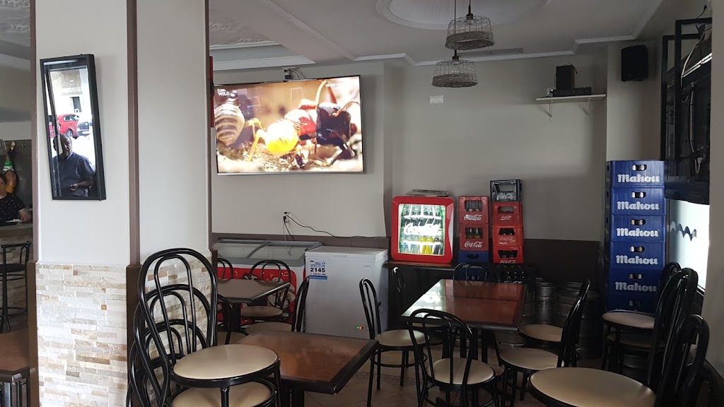Cafe Bar Moraleja — Ambiente