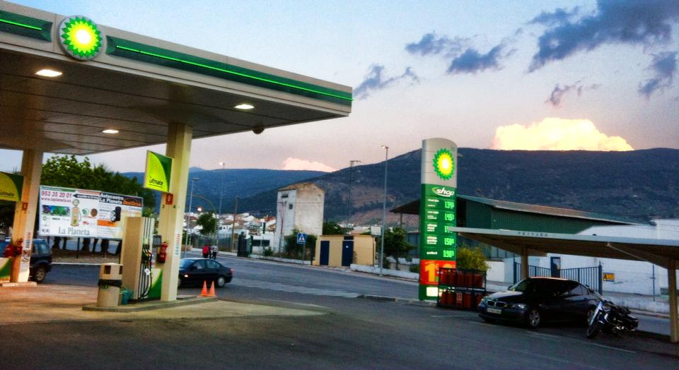La Planeta Puerta de Magina — Estacion de servicio