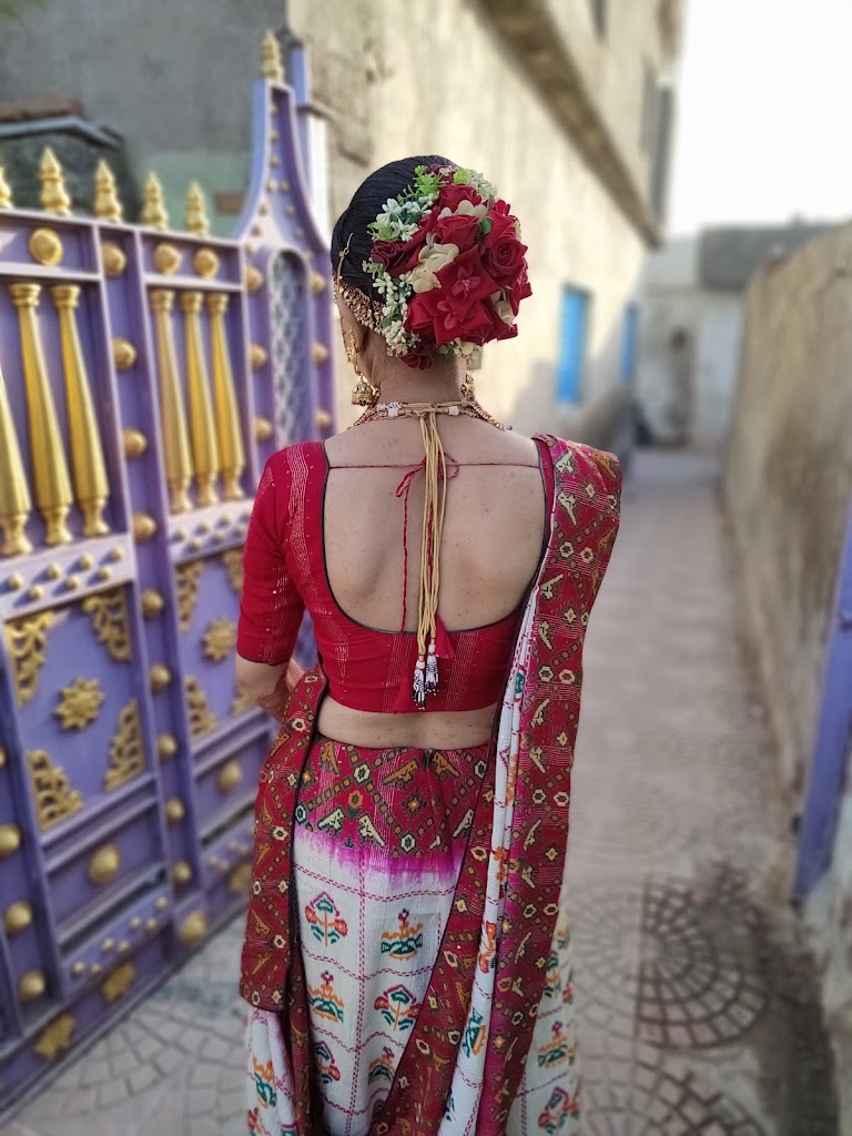 Anisha Beauty Parlour