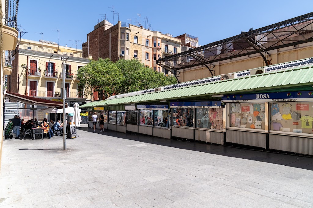 limehome Barcelona Placa Pirineus